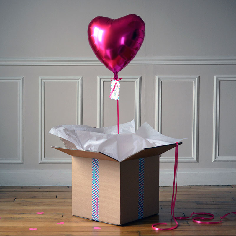 Livraison ballon cadeau anniversaire cœur rose fuschia → The PopCase